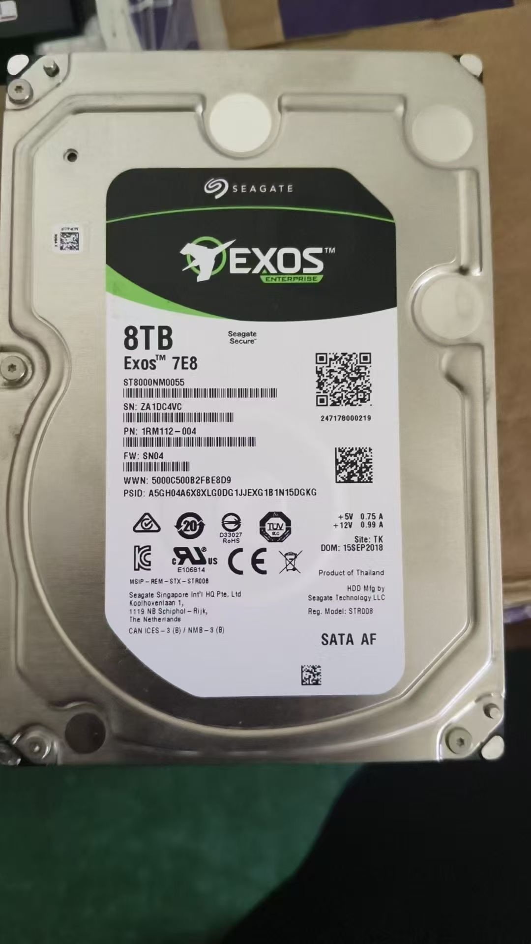 ST8000NM0055拆機.jpg